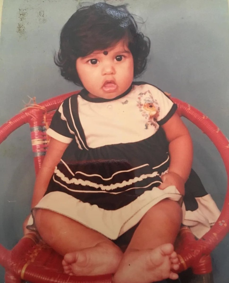 VenkySmiles2's tweet photo. Bindu childhood pic...
MILLION HEARTS FOR BINDU https://t.co/R34Y8o9wlp
