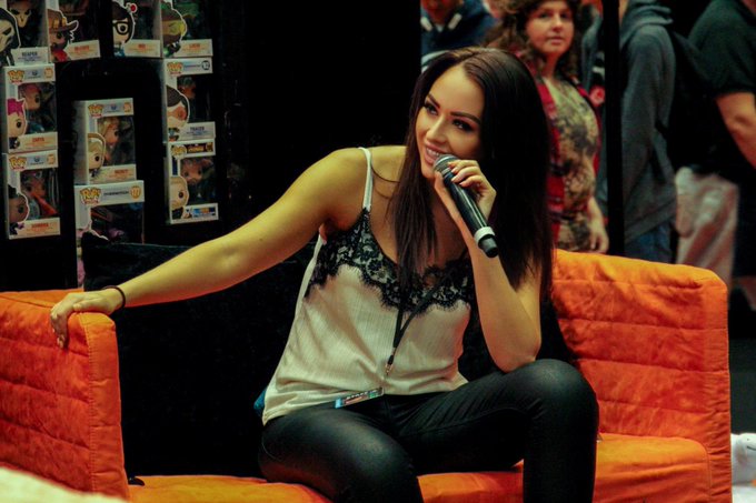 PANNEL ANNOUNCEMENT!   This Friday @MCMComicCon I&rsquo;m returning to the live stage, not as a host but as<a class="tags" target="_blank" title="On Twitter" href="/?out=eyJ0eXAiOiJKV1QiLCJhbGciOiJIUzUxMiJ9.eyJpYXQiOjE3MjA3MjgzNjUsImlzcyI6InR3cG9ybnN0YXJzLmNvbSIsIm5iZiI6MTcyMDcyODM2NSwiZXhwIjoxNzUyMjY0MzY1LCJyZWRpcmVjdF91cmwiOiJodHRwczovL3R3aXR0ZXIuY29tL01DTUNvbWljQ29uIn0.WpAlamBa5-BG9haFmi_JTN2QYzpiMcMDno6y8R_m_rq0TGjc-7lfaLlqJKIelaQ9ql8uRKKiI0WI2wRt1WboXA">@MCMComicCon</a>