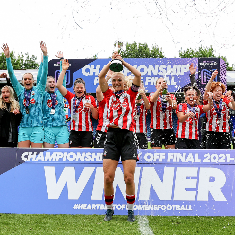 SouthamptonFC's tweet photo. 😇 #SaintsFC is pleased to announce the Women's programme will be turning full-time ahead of 2022/23: