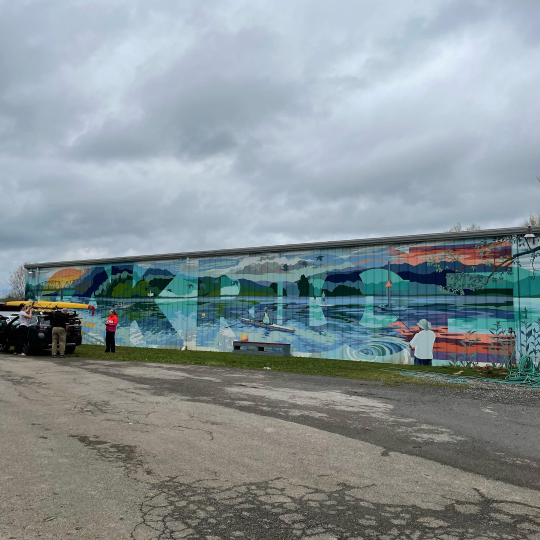 ExploreOakRidge's tweet photo. Do you need some summer photo ops? Head on over to the Melton Hill boathouse to check out this beautiful mural! #Exploreoakridge #oakridgeinstagram https://t.co/H0Z82T2I74
