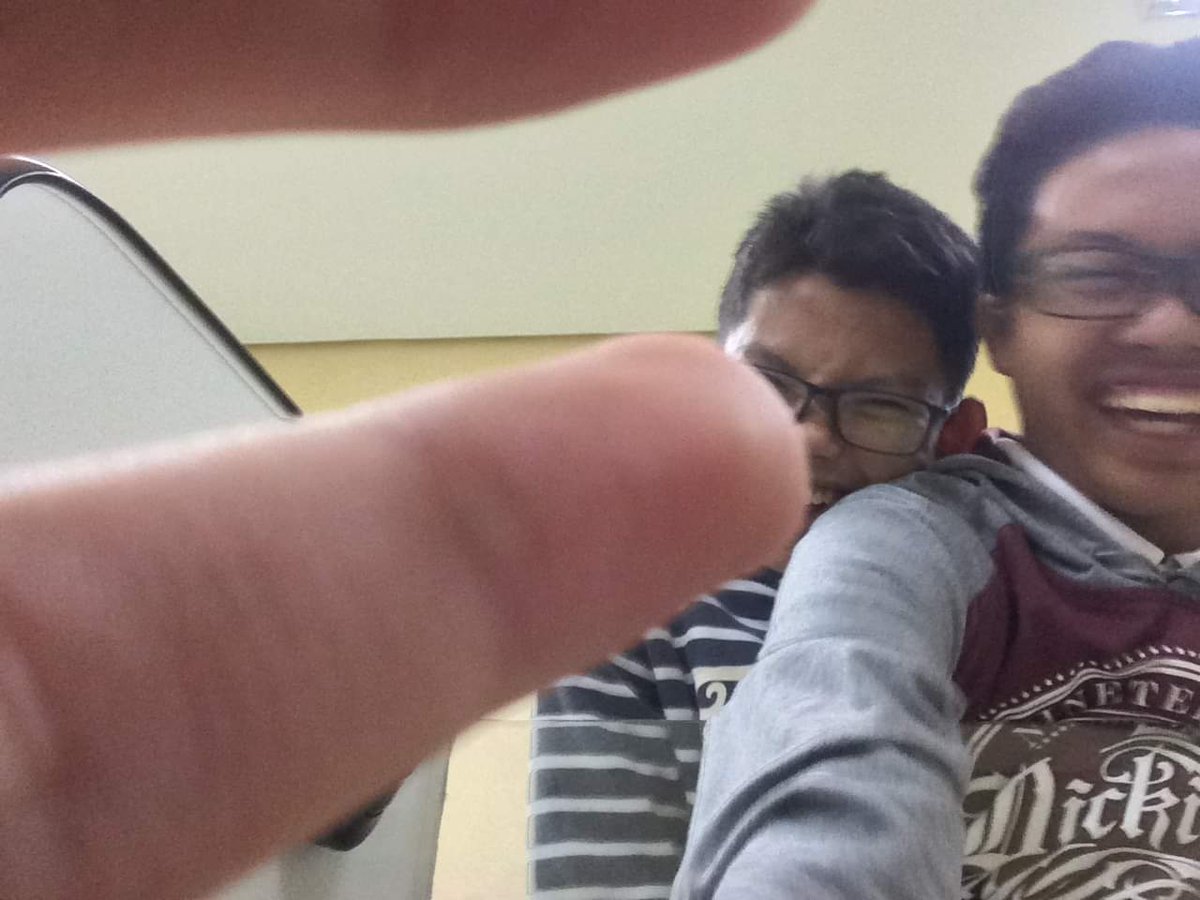 buttcheeks2022's tweet photo. duo delubyo 
#throwbacc https://t.co/u0YzNRKjcy