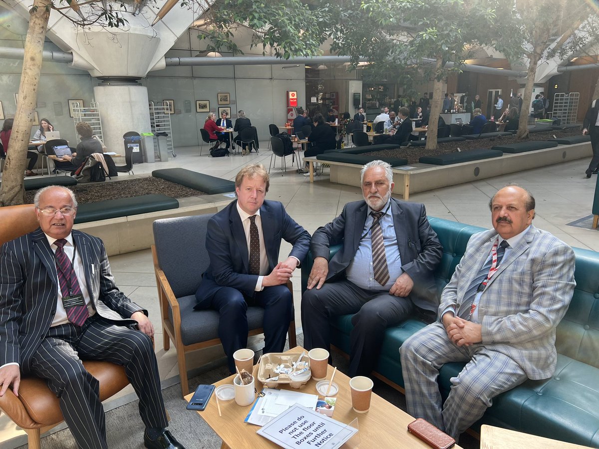 paulbristow79's tweet photo. Yesterday I met a delegation from Kashmir in Parliament to talk about human rights, self determination and the treatment of political prisoners 💙 https://t.co/Ko1NxXhVC2