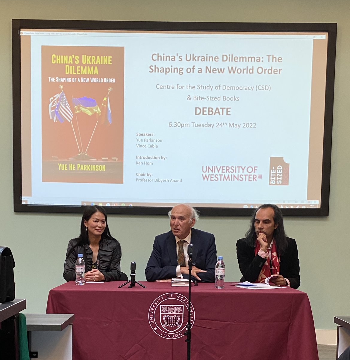 BiteSized_Books's tweet photo. Thank you attendees of our debate based on @yueheparkinson's latest book, 'China's Ukraine Dilemma' at @UniWestminster last night. Professor @dibyeshanand organised the event, and chaired it with elegance and humour, particularly when it became lively during audience questions! https://t.co/r3YuLBfQMr