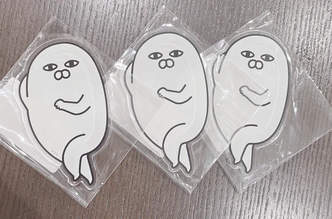ヴィレヴァンのコラボグッズが届いたぁぁ✨のりおの大きさも大丈夫だったし角刈りもまるいな
購入して頂いた方の元へもそろそろ届くと思います!ドキドキ😆
 #つんグッズ 
https://t.co/k4cZV0bQhu 