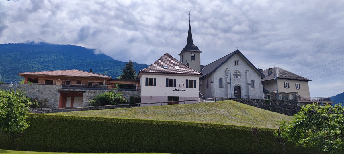 CiceriMathieu's tweet photo. Des panoramas incroyables à Pallud 
#pallud #circo7302 #savoie
#legislatives2022 https://t.co/NraDomAKUX