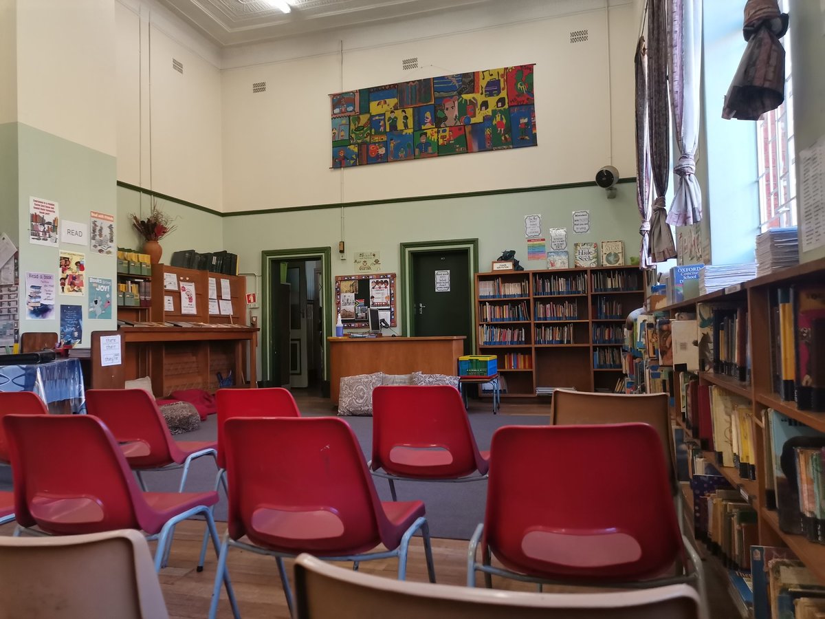 BernardMSithole's tweet image. Attending a School Speech and Poetry Festival 🎤

#DadsInThePicture
#ParentDuties