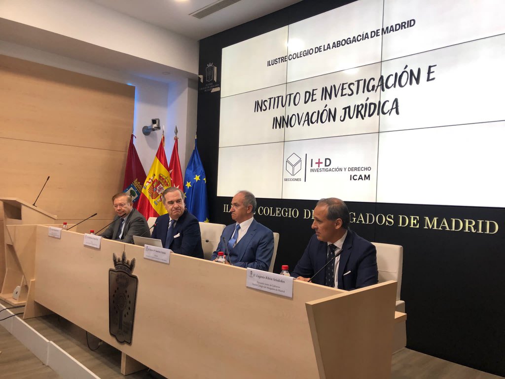 crivallejo's tweet photo. Presentación del Instituto de Investigacion e Innovacion Juridica en @icam_es Aunando fuerzas entre colegios para encontrar soluciones, propuestas de lege ferenda que mejoren la seguridad juridica. #investigacion #formacion @JesusFamilex @consumidor_es @JM_AlonsoPuig https://t.co/HsbdbuvvDJ