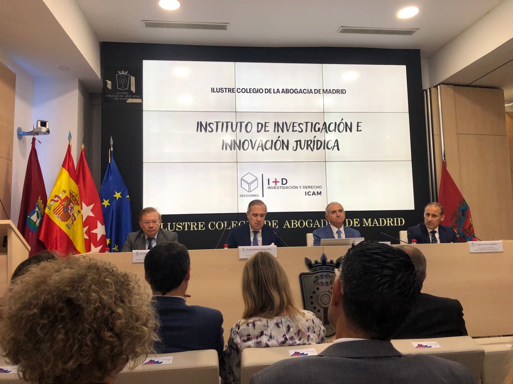 crivallejo's tweet photo. Presentación del Instituto de Investigacion e Innovacion Juridica en @icam_es Aunando fuerzas entre colegios para encontrar soluciones, propuestas de lege ferenda que mejoren la seguridad juridica. #investigacion #formacion @JesusFamilex @consumidor_es @JM_AlonsoPuig https://t.co/HsbdbuvvDJ