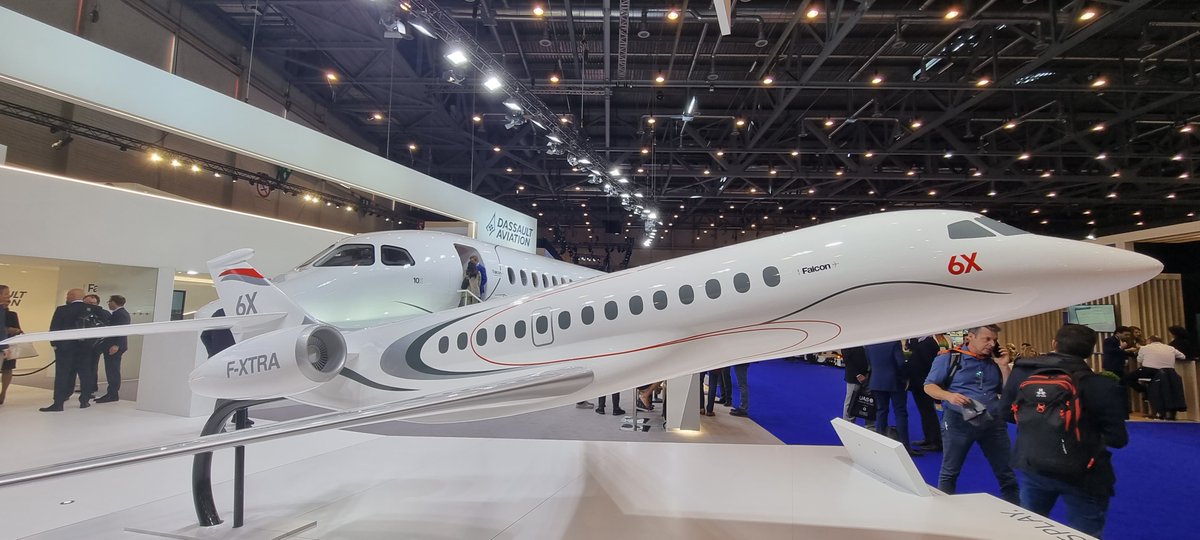 #EBACE2022 Les représentant de la famille des @DassaultFalcon sont présents. 
#avgeeks #aviation #ebace #jetprive #jet #dassaultaviation #falcon #aeronautique