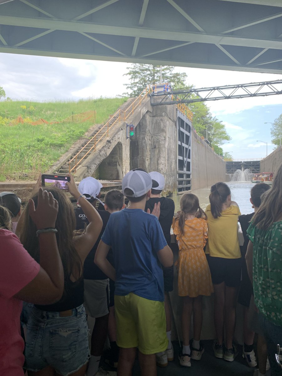 VictorSchools's tweet photo. Mrs. McKee's 4th grade class took a Field Trip to the Erie Canal last Friday, compliments of the Victor Education Foundation!
The class took a tour on the Sam Patch boat where they learned all about the historic canal. 
@VictorCSD_Super
 
@VCSIntermediate https://t.co/PuWH8DLhUr