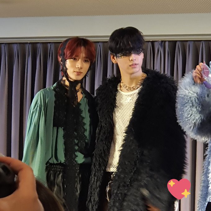 doIIgyu's tweet photo. fashion icons https://t.co/ssYw6OKIud