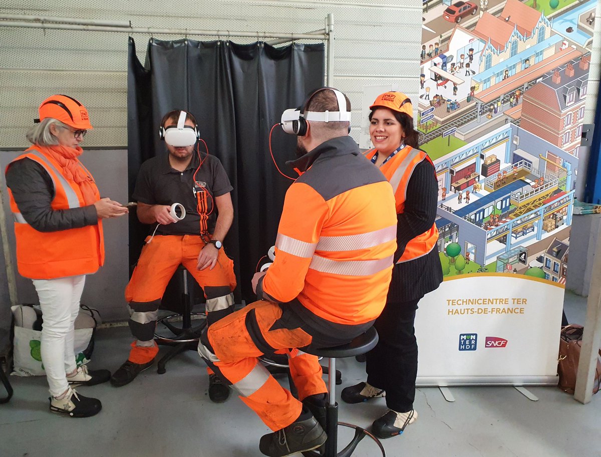 Pauline_Brunon's tweet photo. Des agents du #Technicentre de #Lille en immersion dans la peau d'une victime. Une sensibilisation efficace et pragmatique sur le sexisme et le harcèlement sexuel. Alors, tolérable ou pas ? #tousacteurs #SNCFmixité #HDF @AgnesAngelini @asnomblot https://t.co/AoPALU5gSL