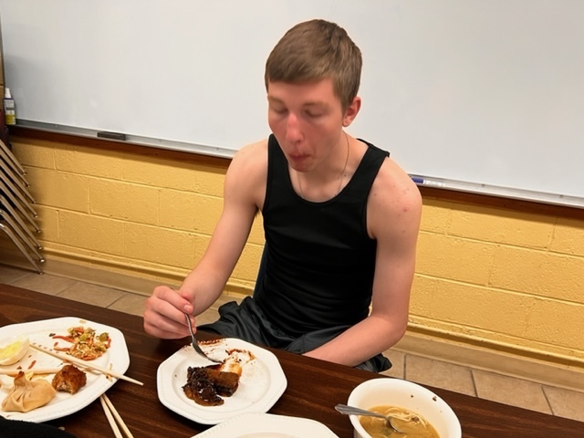 CentralCSD's tweet image. Students learned how to make vegetable stir fry, ramen &amp;amp; lo mein noodles, &amp;amp; Crab Rangoon on the last day of school.  They also cooked chicken, pork meatballs &amp;amp; learned how to use chopsticks!