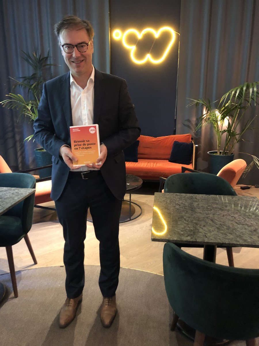 HPoncinsavocat's tweet photo. Merci au @ClubWeAre et #ericnewton de m'avoir permis de présenter mon livre coécrit avec @didier_durandy ce matin.
Echanges très intéressants. https://t.co/8xue17HgkR