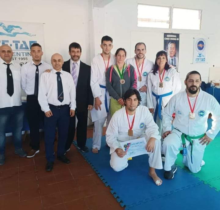 tkd_chaviel's tweet photo. GALA DE GUPS

Un éxito fue nuestro evento. Las imágenes hablan por si sola.

#itftao #itftaoargentina #itf #taekwondo #taekwondoitf #itftkd #tkditf #somositftao #dojang  #marianomoreno #lospolvorines #malvinasargentinas #somosfamilia #masterdagata #siemprepresente #cit #año2022 https://t.co/ZGUALFHBLV