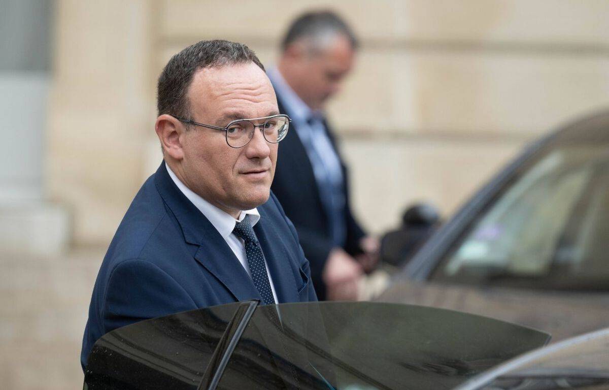 🔴 ALERTE INFO
Affaire Abad: Le parquet de Paris n'ouvre pas d'enquête "en l'état"
bfmtv.com/politique/en-d…