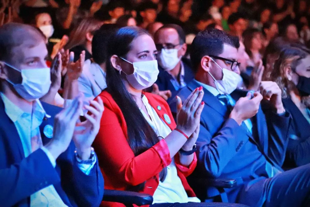 aguilarclaudiok's tweet photo. Junto a colegas municipales, participamos de la #VeladaPatria en conmemoración de la 212° #RevoluciónDeMayo, organizada en el Auditorium del Instituto Montoya. ¡Feliz Día de la Patria! #25DeMayo https://t.co/GJ8umStMDl