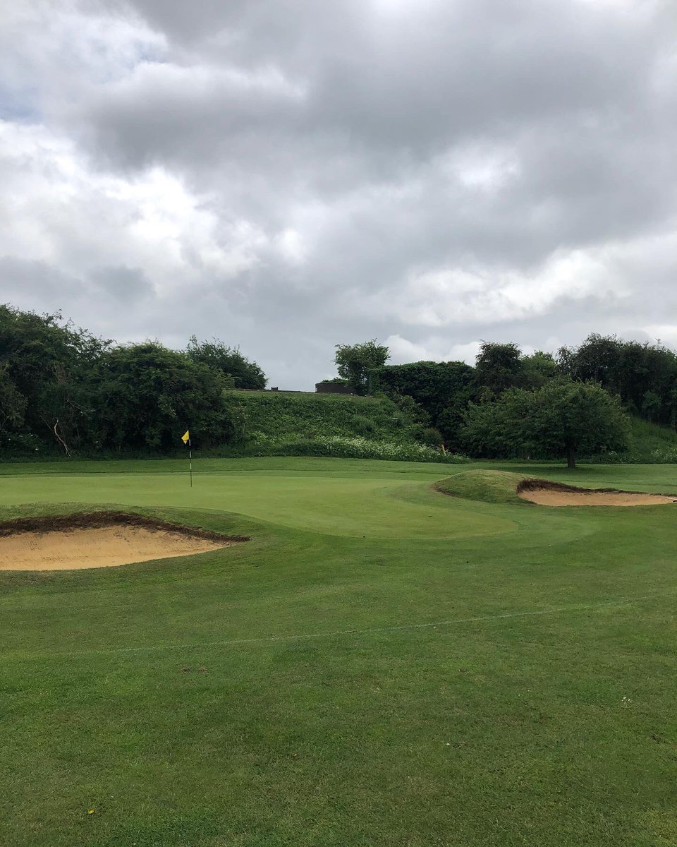 UllesthorpeGolf's tweet photo. Todays hole of the day is the par 3 10th here at UCGC. Playing either 178 yards worth of carry or a lengthy bump and run through the bunkers placed front left and right. One can either simply run to the next tee with par or left worried for the rest of the back 9. 👍🏻⛳️🏌🏼‍♂️🏌️‍♀️ https://t.co/4sqgRwfDXv