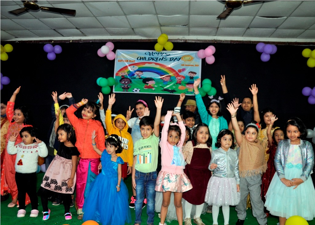 club_cuttack's tweet photo. Children's day was celebrated followed by Magic show in CUTTACK CLUB on 14th Nov 2021 and awarded prizes to all the winners and participants.
.
.
#children #ChildrensDay #ChildrensDay2021 #childrensdaycelebration #funny #MagicShow #magic #entertainment #cuttackclub #Cuttack https://t.co/tI36qaSE9O