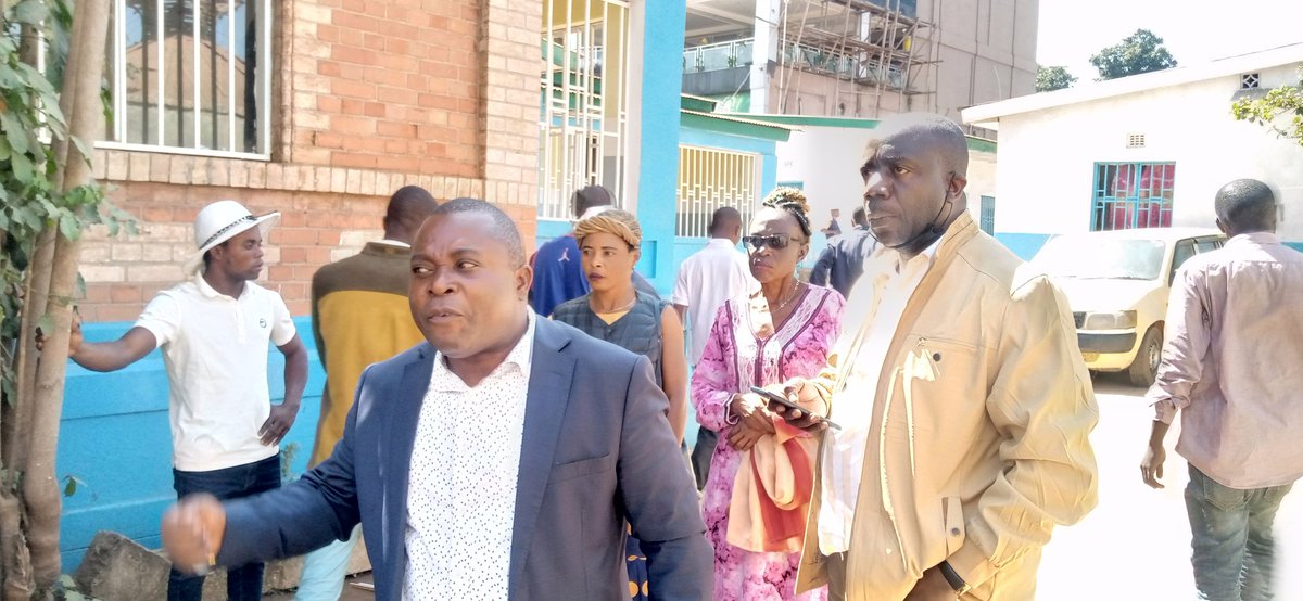 JuniorNdala2's tweet photo. Haut-Katanga: déguerpissement forcé du cadre de concertation de la sociéte civile ce mercredi 25 mai 2022. Arrêt-cour de cassation. Société Civile dénonce procédure https://t.co/iHUwmDsyDK
