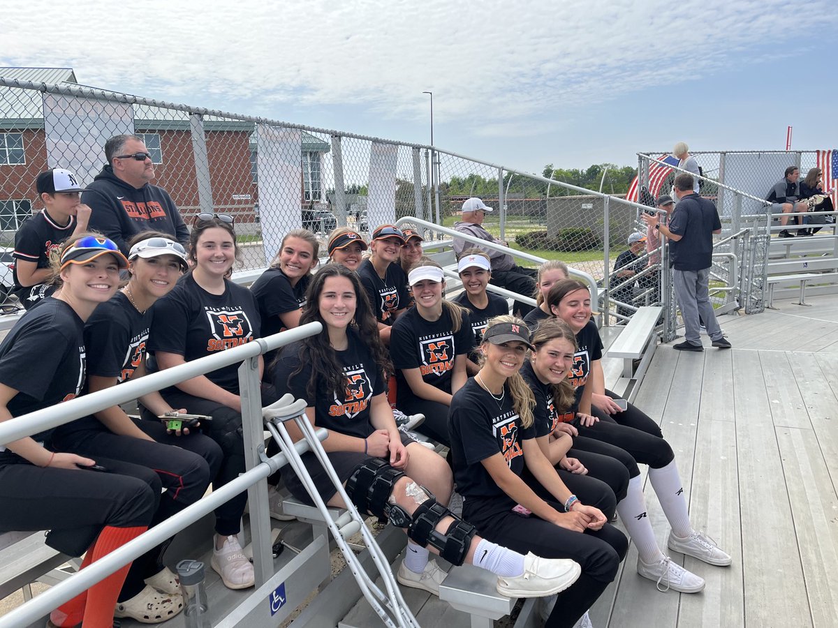 nvillesball's tweet photo. Watching Varsity Boys Baseball..
#together https://t.co/V6a73XGpAM