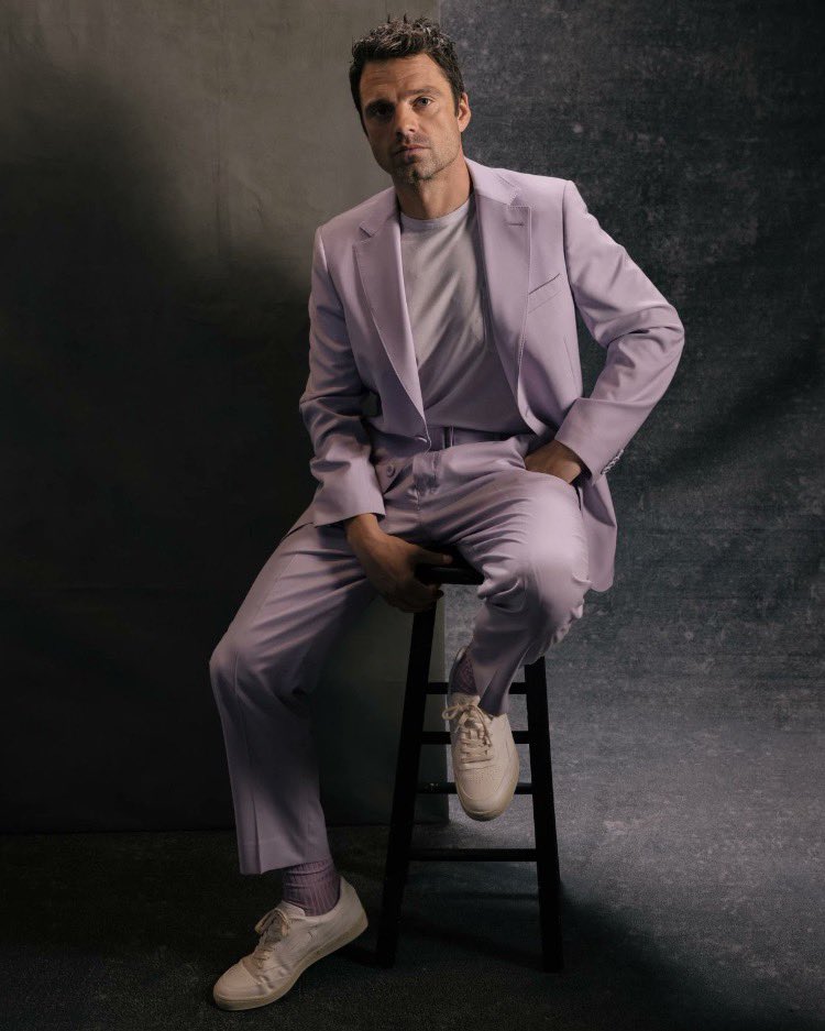 #SebastianStan 😍😍