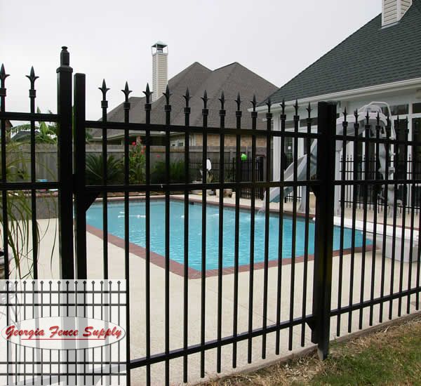 GeorgiaFence's tweet image. Pool fences should be at least 48in tall to ensure best safety standards! #poolfenceinstallation georgiafencesupply.com