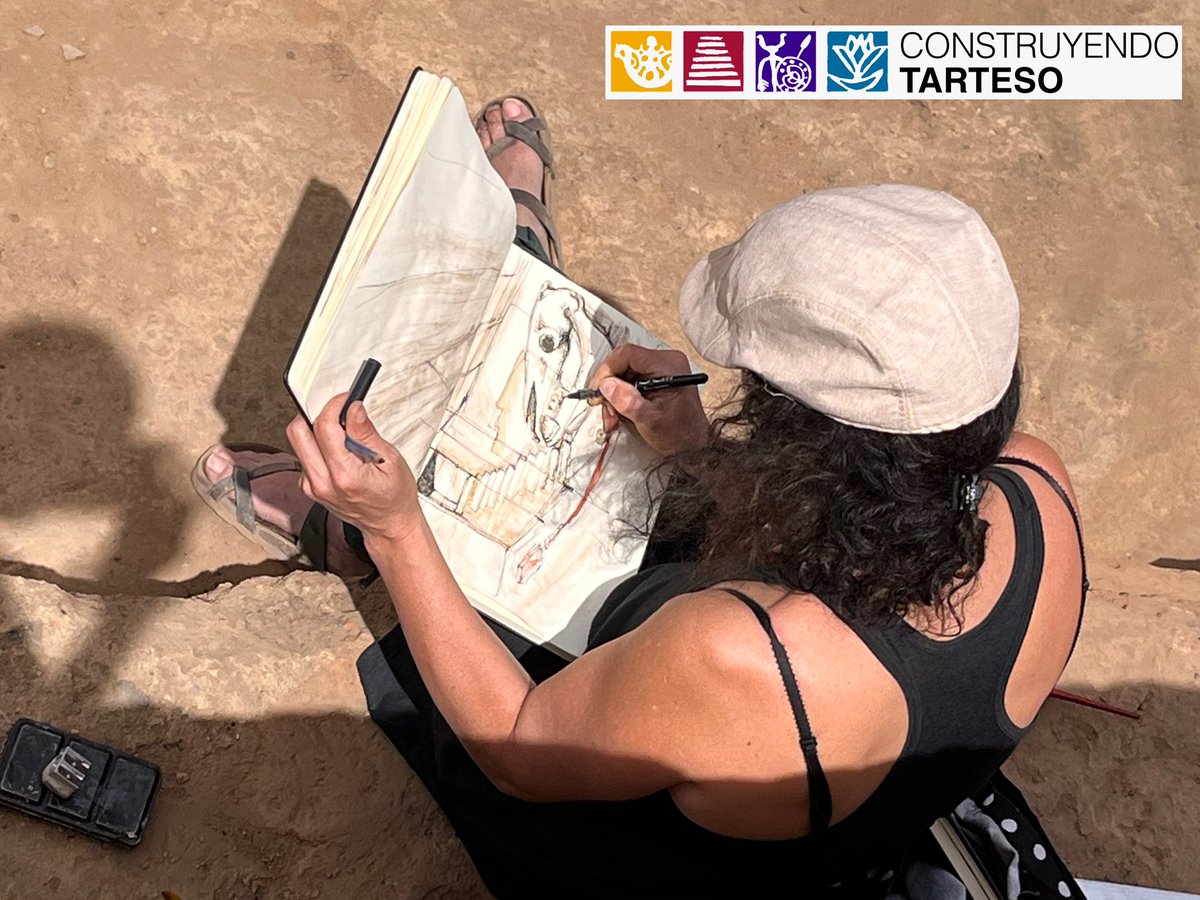 CTarteso's tweet photo. 🖼 En esta semana de trabajo nos acompaña #Mary, de la Asociación #TaphTaph, una artista que está retratando mediante dibujos nuestro día a día en la excavación 🎨🖌¿Os apetece ver el proceso de creación de creación de uno de sus dibujos? 🎥 https://t.co/6gDMMYk85f