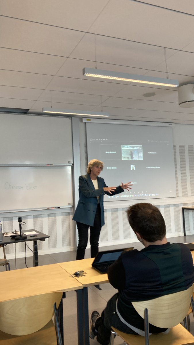 CPH_SODAS's tweet image. SODAS Climate opening event hosted by @BlokAnders, with talk by @CoHedegaard : we need more focus on sustainable behavior - and university academics need to engage with policy makers and public officials. #socialdatascience #climate