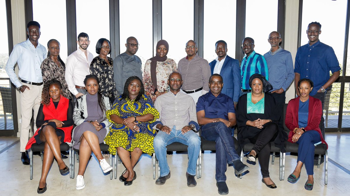 AfricaNenda's tweet photo. Happy #AfricaDay !
We are #AfricaNenda, an independent Africa-led organisation working to build expertise, coordinate &amp; accelerate the roll-out of instant and inclusive payment systems for of all Africans. https://t.co/1OMsxI553K
