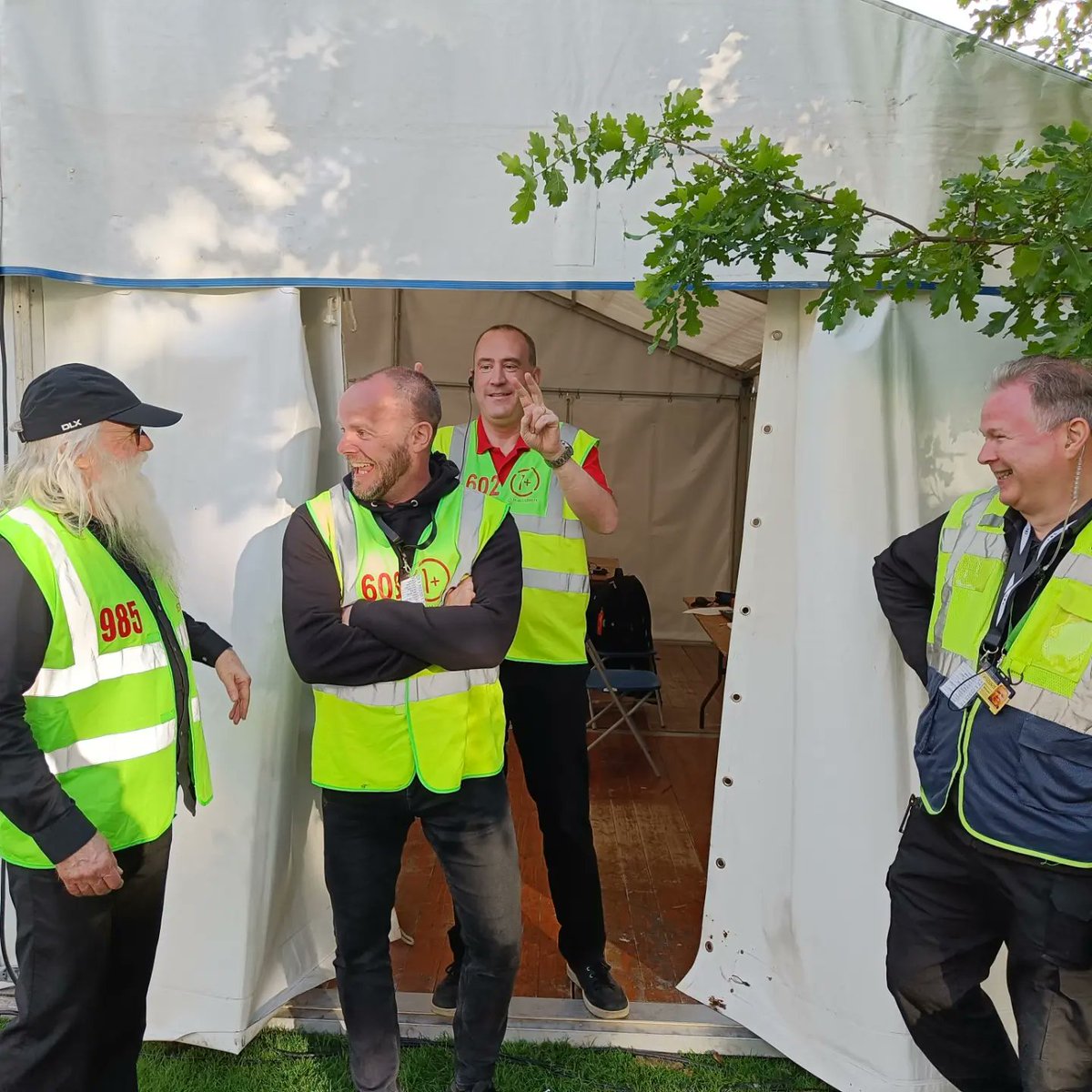 1 Plus Security tweet media