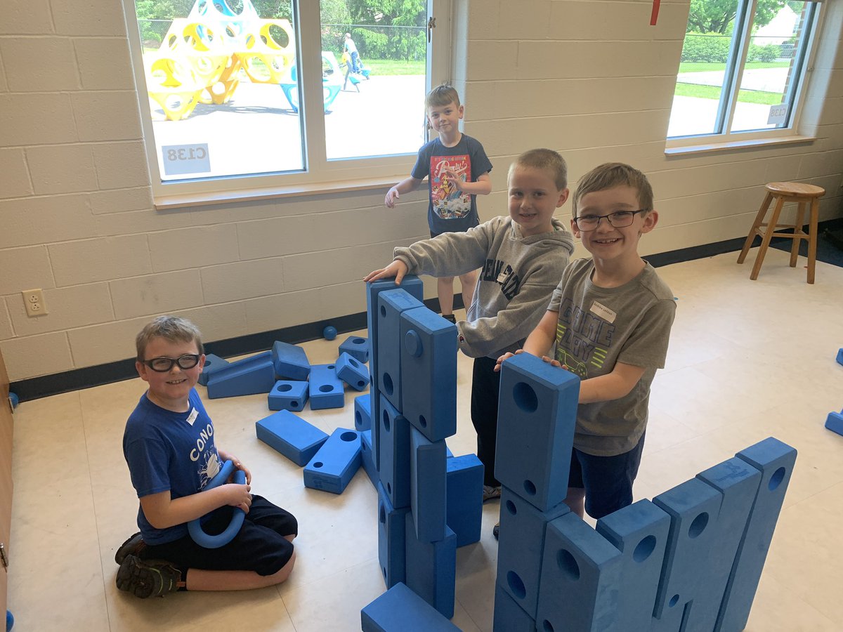 Lots of smiles during our Day of Play, this self directed day allowed students opportunities to explore, play, imagine, collaborate, and create!