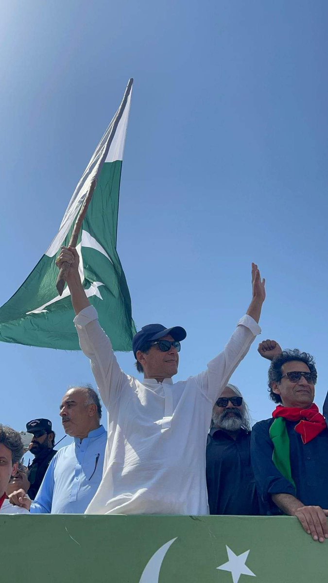 ranii0143's tweet photo. Our leader..
 #حقیقی_آزادی_مارچ
#LongMarch https://t.co/JKC75NZ6tN