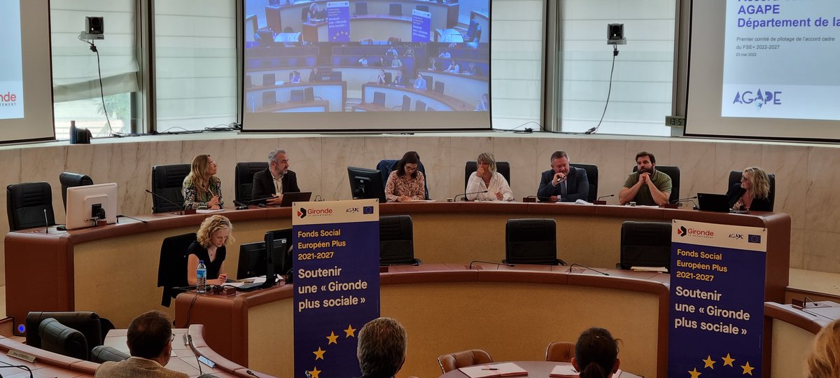 🇪🇺✍️Signature du 1er Accord Cadre entre l'AGAPE et le Conseil Départemental de la Gironde pour un déploiement concerté du Fonds Social Européen jusqu'en 2027 au service des territoires et des Girondins. #insertion #Emploi #PLIE @Gironde 
<a href="/FSE_nat/">Fonds social européen +</a> <a href="/AVEmploi/">ALLIANCE VILLEMPLOI</a>