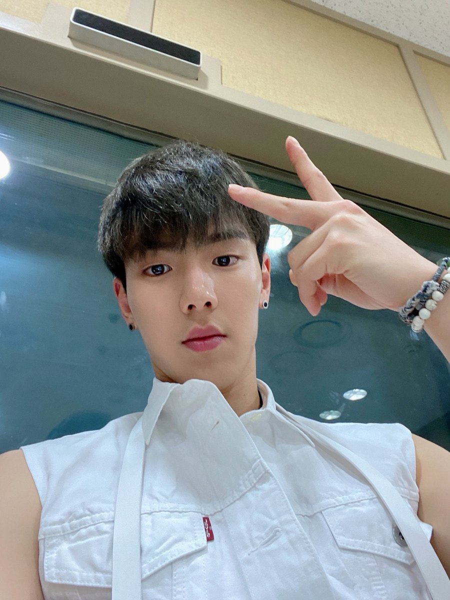 shownucb's tweet image. 331 dias 
#SHOWNU @OfficialMonstaX