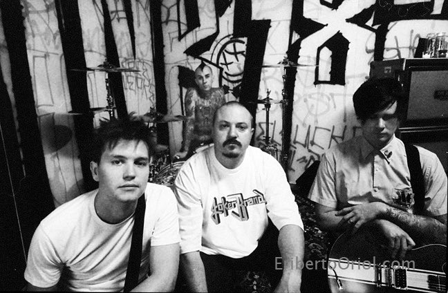 blink182italia's tweet photo. On this day 18 years ago, blink-182 premiered the music video for "Down" on LAUNCH! 🎥 https://t.co/3NpWhHnXF7