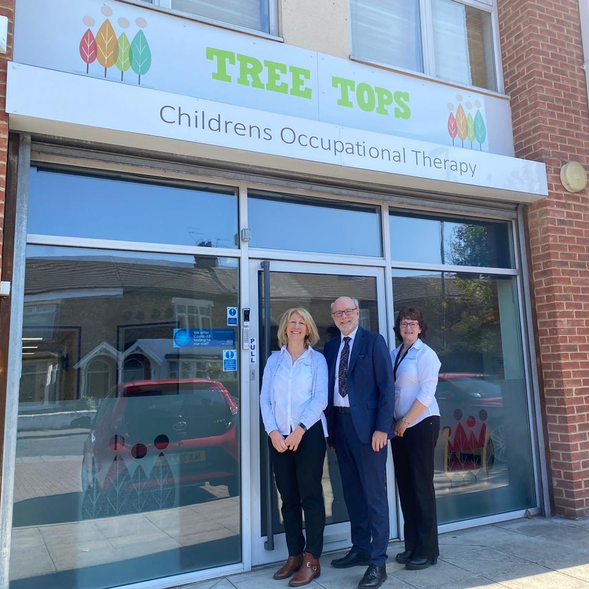 TreeTop_Therapy's tweet image. #Teestime #CoDurhamHour 
Thank you Alex Cunningham MP and Zac for popping into our Stockton Clinic on Friday 29 April 2022. It was a pleasure to show you our specialised sensory integration therapy and feeding rooms!