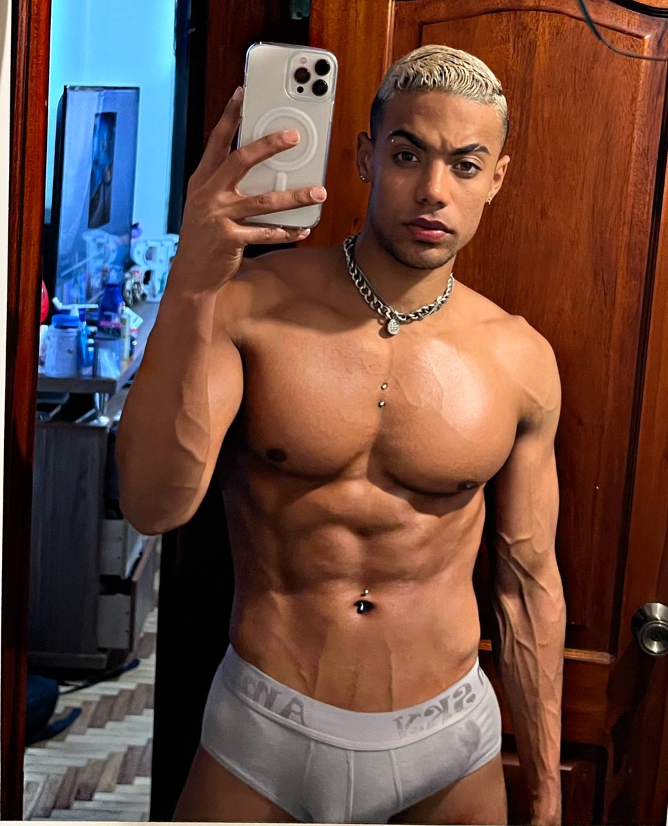 soyjabeltranz's tweet photo. No es mi color favorito pero también me gusta el gris 🥰
Les gusta ? 🥰 https://t.co/ZeUP8ciyPl