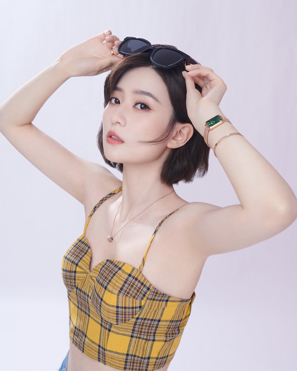 We're thrilled to welcome actress #qiaoxin as our new Chinese brand ambassador. Shop her look at danielwellington.com

#BridgetteQiao #DanielWellington