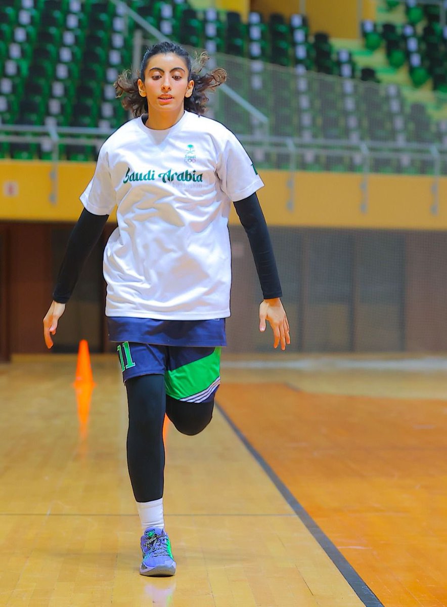 titaniumT_info's tweet photo. فخورين باختيار لاعبتنا العنود القحطاني لقيادة المنتخب السعودي في بطولة ٣ ضد ٣ 🏀🇸🇦 
ضمن دورة الألعاب الخليجية الثالثة المقامة في الكويت 🇰🇼و التي تستمر حتى نهاية مايو ⛹🏽‍♀️💚👏🏽 

#دورة_الالعاب_الرياضية_الخليجية #السعودية #الكويت #السعودية #كرة_السلة #كرة_السلة_النسائية #السلة_تستحق https://t.co/BpPejBTzYH