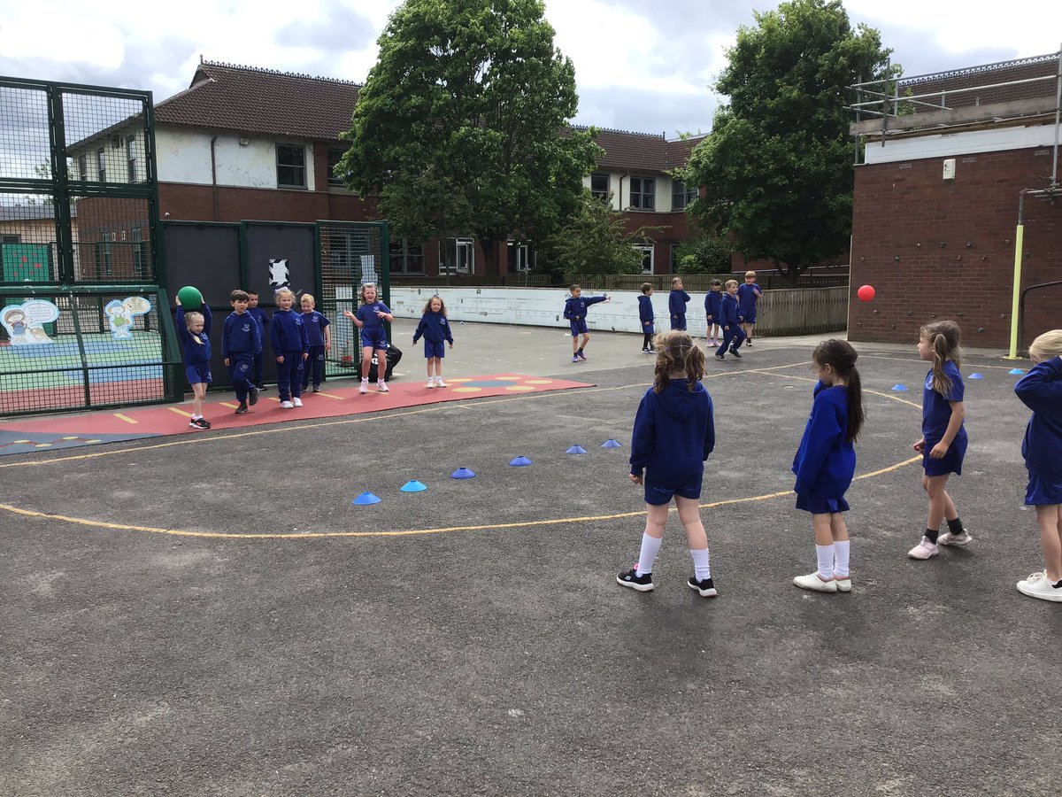 test Twitter Media - RT @muchwooltony2: Playing a Norwegian game in PE. @muchwooltonsch #muchwooltonpe https://t.co/F5uIUbeqrd