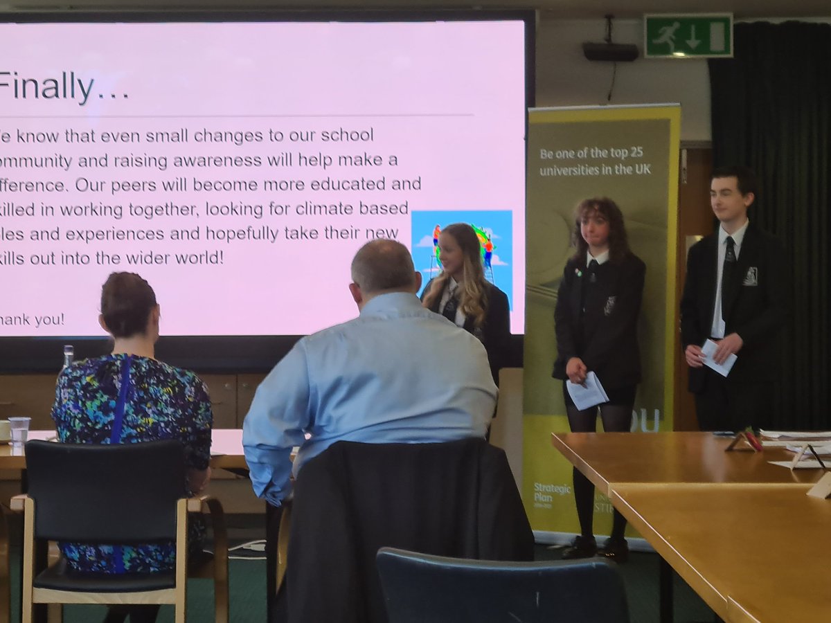 CatrionaScott12's tweet photo. Massive well done to @AlloaAcademy @AlvaAcademy @Lornshill @Dollar_Academy for their innovative &amp; engaging presentations @StirUni
@ClacksEducation @ClacksCouncil #SIECYoungPathfinders #ClacksTalent https://t.co/MXkMmPpBJv