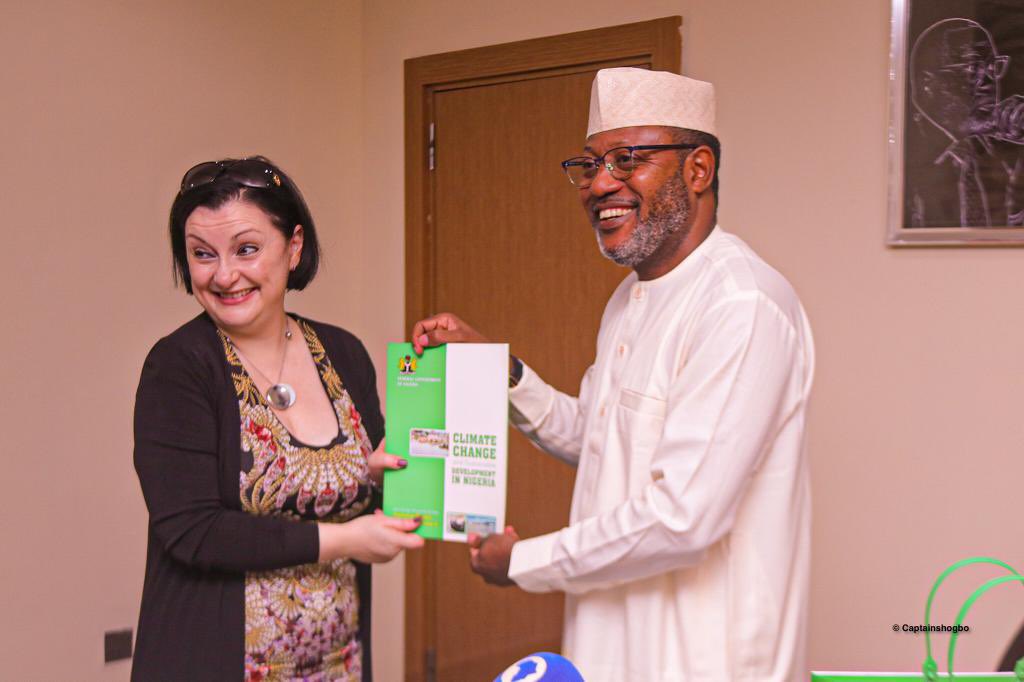 Today @FMEnvng with the Head of Delegation @EUinNigeria @SamuelaIsopiEU we commit to deepen cooperation in the area #ETP, tech support on the implementation of #ClimateChangeAct & capacity dev, forestry & conservation 🇳🇬 commitment to #NetZeroEmmission by 2060. 
📸 @CaptainShogbo