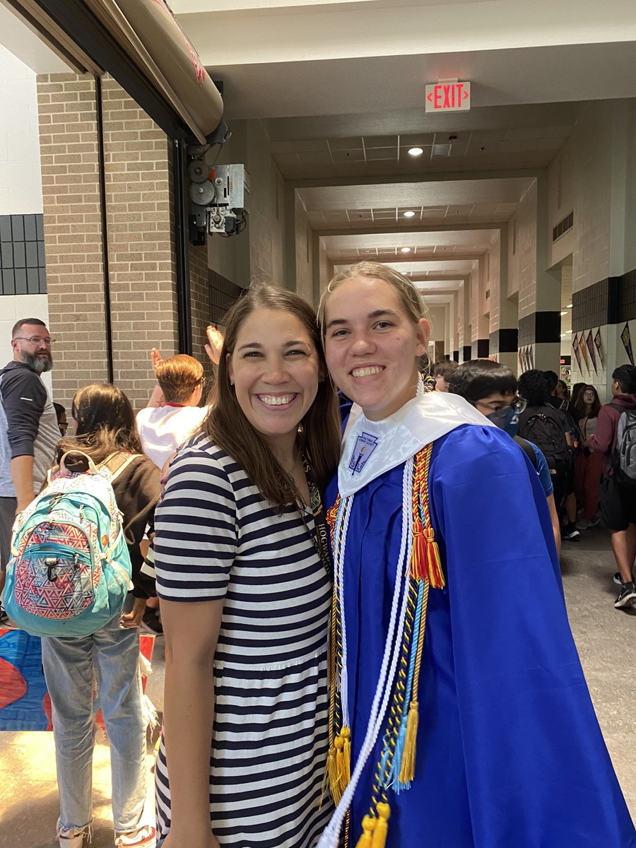 aliciaknight8's tweet image. The best 🏀 coach and the most amazing teacher  @BTeeterStoczEDU     @CTMSWolfWay #GradWeek #Grad22
