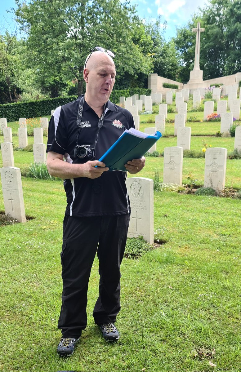 BBTLLP's tweet photo. A fantastic morning on our #VC families Pilgrimage tour spending the day back in July 1916  starting with author Mark Scott telling an amazing story at #Authuile @CWGC &amp; then Nigel McFadzean telling another. An amazing experience hearing stories from the heart. https://t.co/8svieoklxa