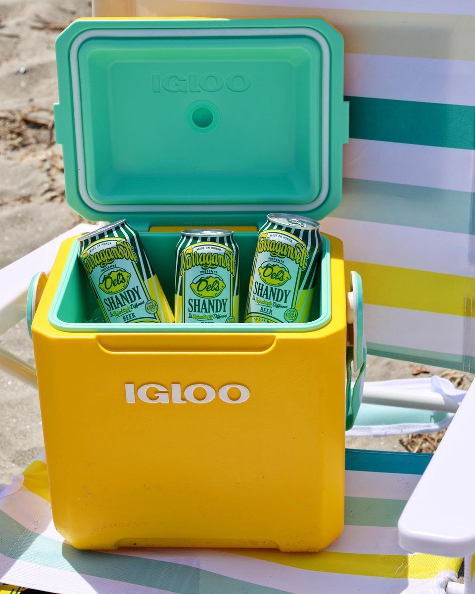 Gansettbeer's tweet image. 🍋GIVEAWAY🍋 Round Two Anyone? Del’s Shandy is sending you back to the beach prepared this summer! Winner will get Igloo Cooler, Beach Chair, Matouk Beach Towel, One Case of Shandy, Sunbum Sunscreen and Season Pass to your favorite public beach!

RT to win, must be following!