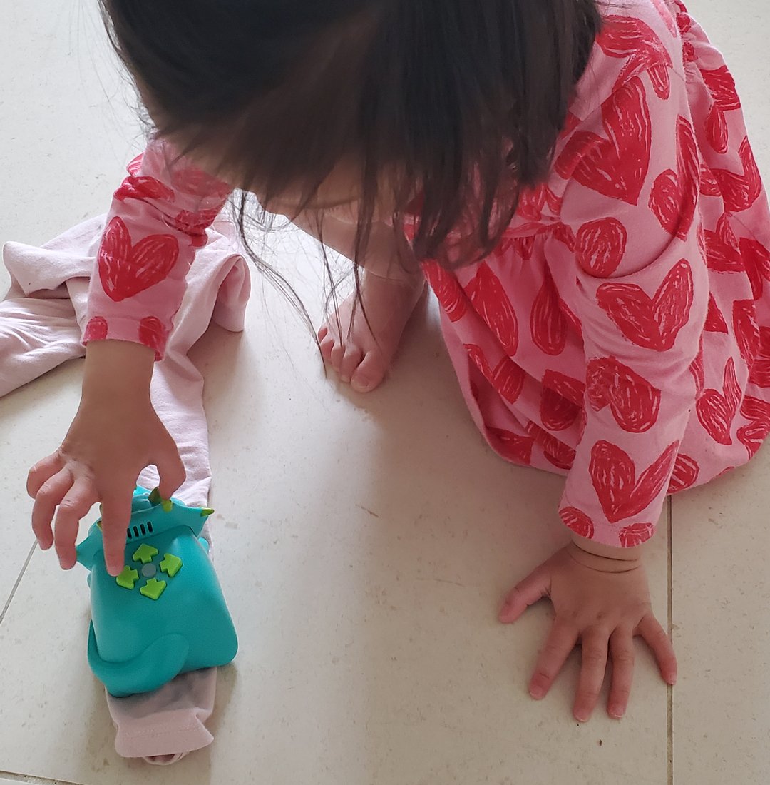 STEMExplorersHQ's tweet image. Coding!
Get them started young! We love the Rumble and Bumble coding robots from @learningresourcesuk #codingcritters
J wanted to test which surfaces Rumble worked on!
#stemlearning #stemeducation #earlyyearsplayshare #earlyyearsteacher #miniprofessors #littlescientists #charac
