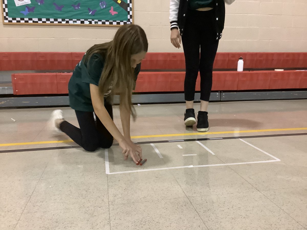 LEIBSTEM's tweet photo. This year’s STEM Showdown featured a magnet race.  Students used attraction and repulsion to finish in the fastest time.  @dasdleib @LIU12_STEM @LeibPto #STEMinPA https://t.co/ysGujVRyBl