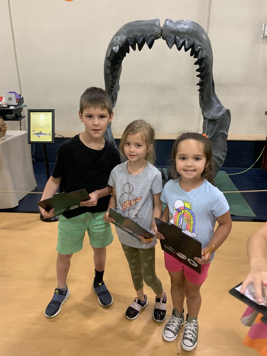 Dinosaur George is AWESOME! Stop by after school from 3:30 to 5:30 to come see for yourself! Bring money for souvenirs and trinkets! Thank you Reinhardt PTA! #teamreinhardt #ILoveRockwallISD