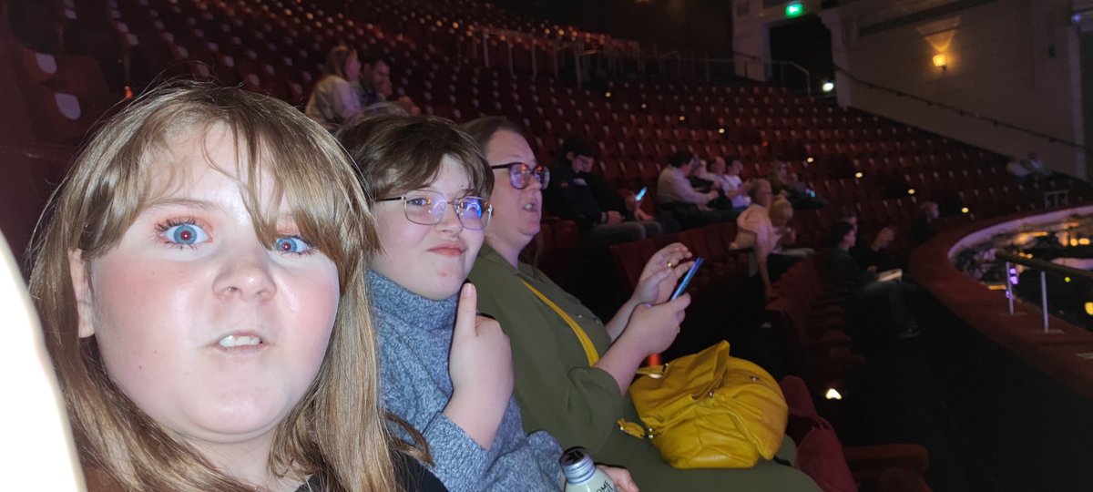 Chairmanbenr's tweet image. Night out with these dicks. #MagicGoesWrong